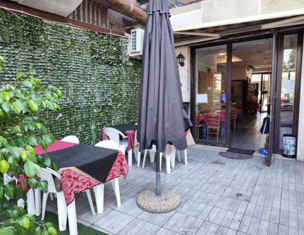 negozio in vendita a Roma in zona Collatino