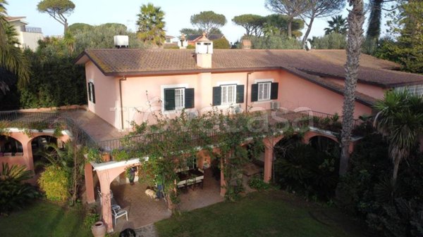 casa indipendente in vendita a Roma in zona Pinciano