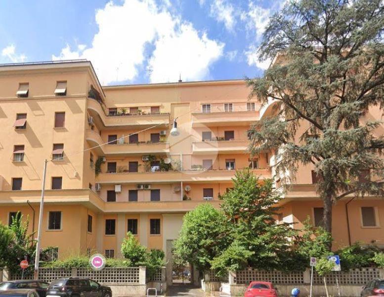 appartamento in vendita a Roma in zona Della Vittoria