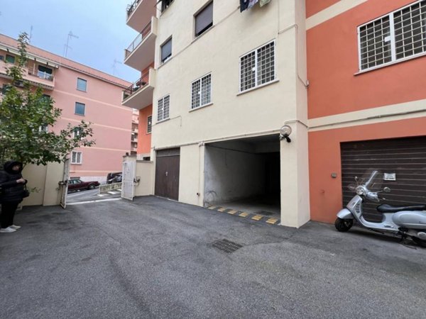 appartamento in vendita a Roma in zona Monte Sacro/Talenti