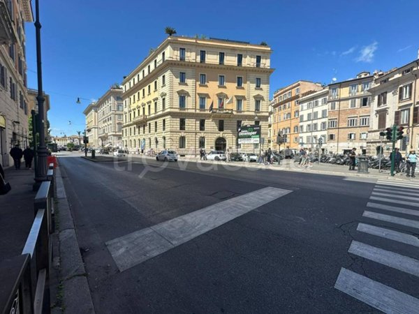 appartamento in vendita a Roma in zona Rione di Ponte