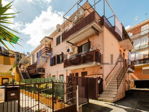 appartamento in vendita a Roma