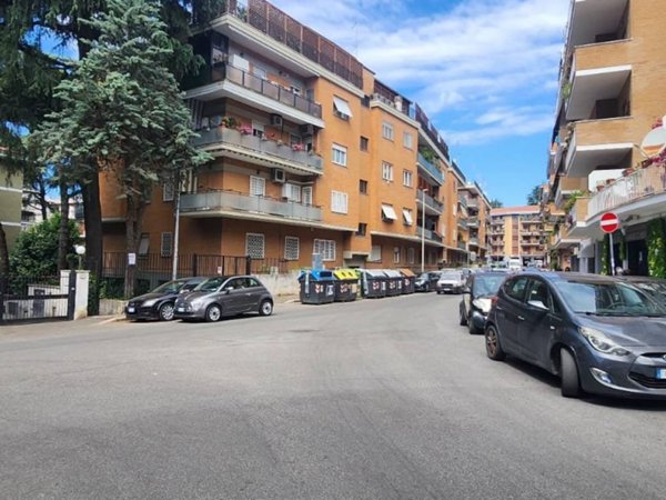 appartamento in vendita a Roma in zona Monte Sacro/Talenti