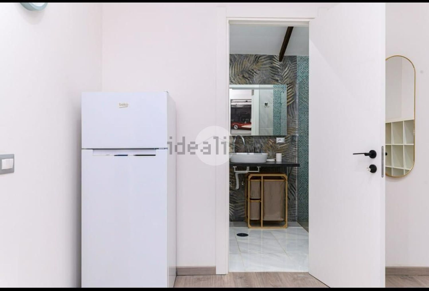 appartamento in vendita a Roma in zona Ostiense