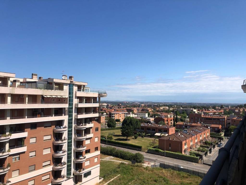 appartamento in vendita a Roma in zona Vitinia