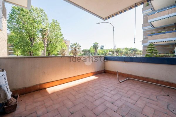appartamento in vendita a Roma in zona Ostia
