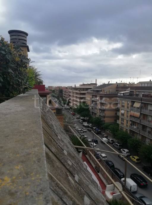 appartamento in vendita a Roma in zona Ostia