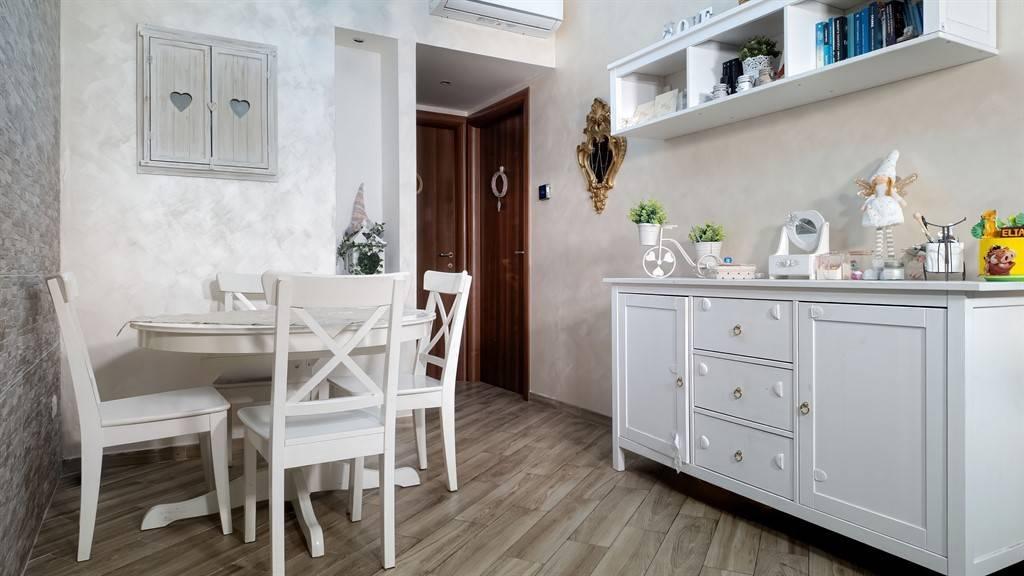appartamento in vendita a Roma in zona Finocchio