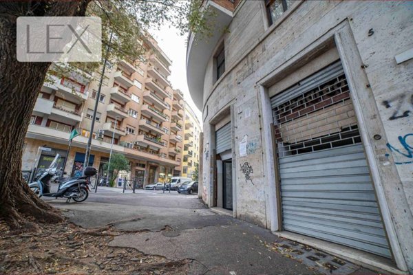 appartamento in vendita a Roma in zona Nomentano