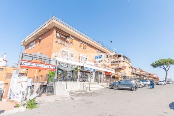 appartamento in vendita a Roma in zona Finocchio