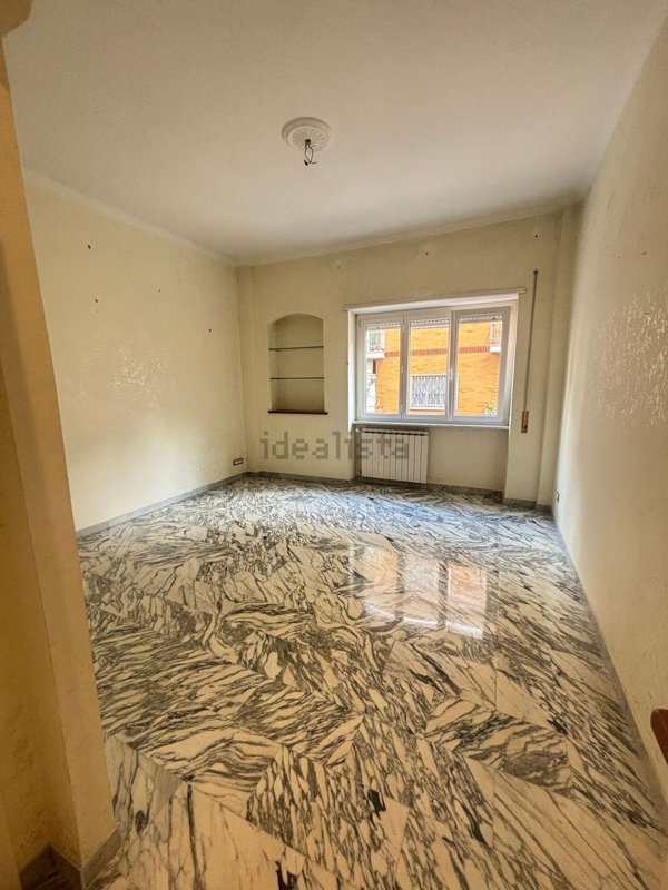 appartamento in vendita a Roma in zona Portuense