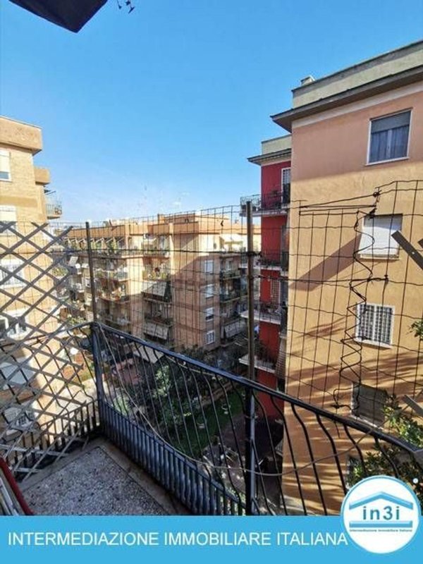 appartamento in vendita a Roma in zona Portuense