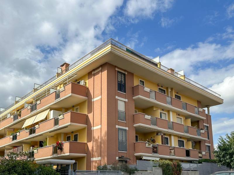 appartamento in vendita a Roma in zona Collatino