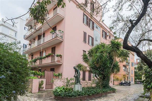 appartamento in vendita a Roma in zona Gianicolense