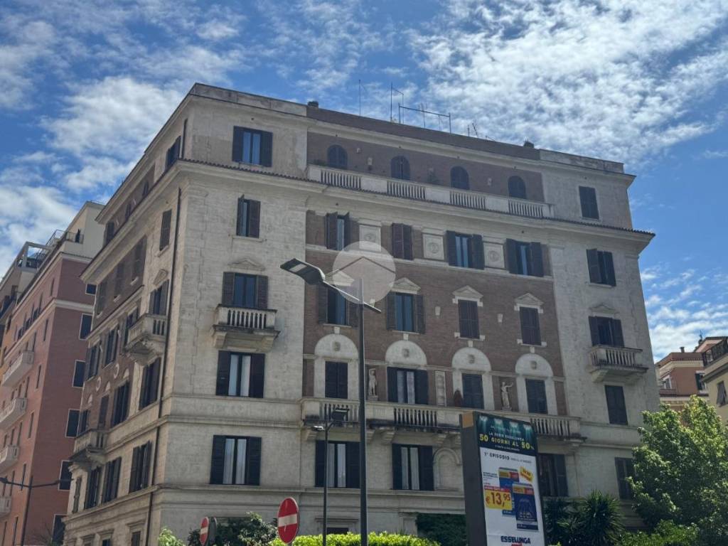 appartamento in vendita a Roma in zona Nomentano