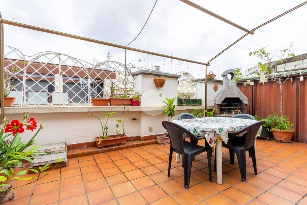 appartamento in vendita a Roma in zona Ostiense