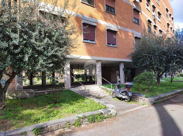 appartamento in vendita a Roma in zona Torrino