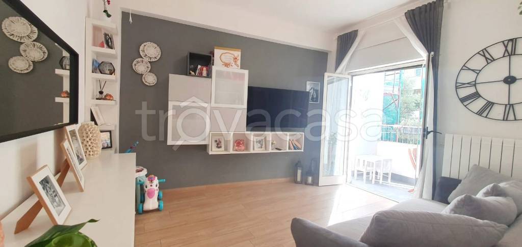 appartamento in vendita a Roma in zona Ardeatino