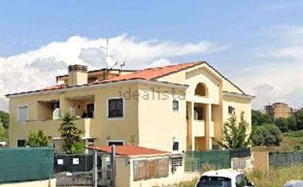 appartamento in vendita a Roma in zona Lunghezza