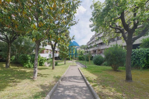 appartamento in vendita a Roma in zona EUR