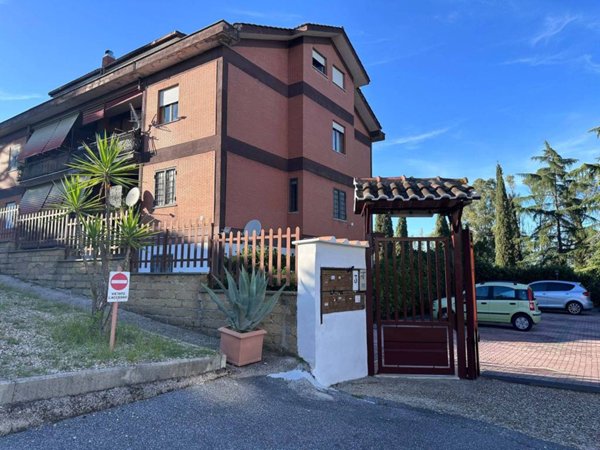 appartamento in vendita a Roma in zona Olgiata