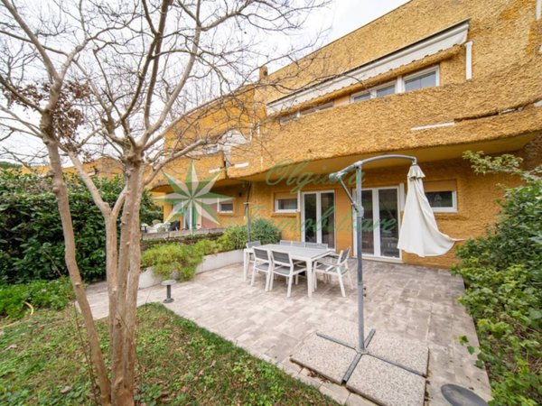 casa indipendente in vendita a Roma in zona Olgiata