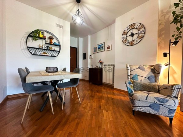 appartamento in vendita a Roma in zona Tor Cervara