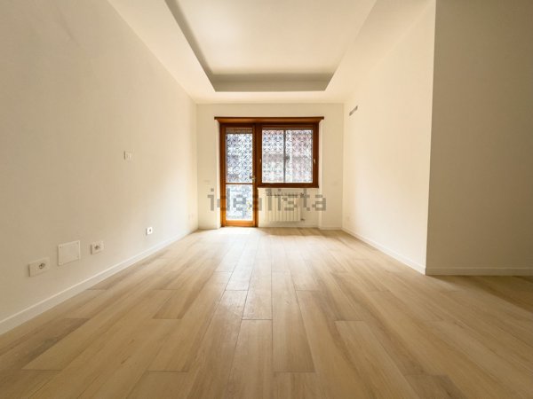 appartamento in vendita a Roma in zona Ardeatino
