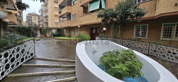 appartamento in vendita a Roma in zona Ostia