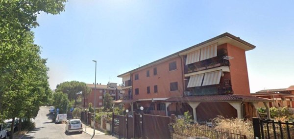 appartamento in vendita a Roma in zona Tor Cervara