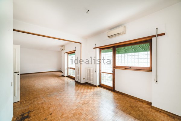 appartamento in vendita a Roma in zona Tor di Quinto