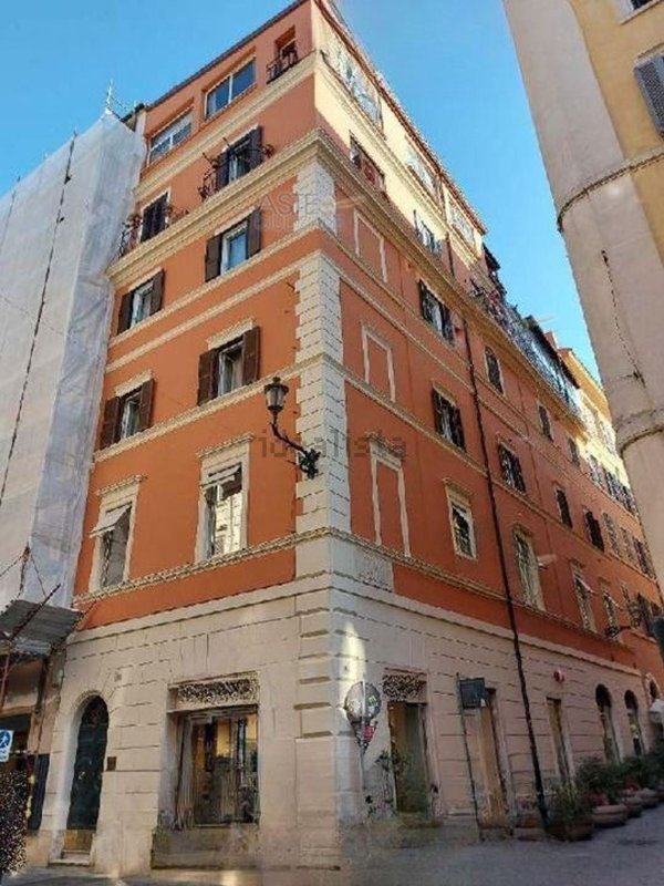 appartamento in vendita a Roma in zona Campo Marzio