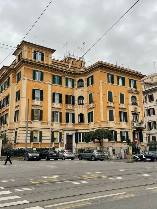 appartamento in vendita a Roma in zona Trastevere
