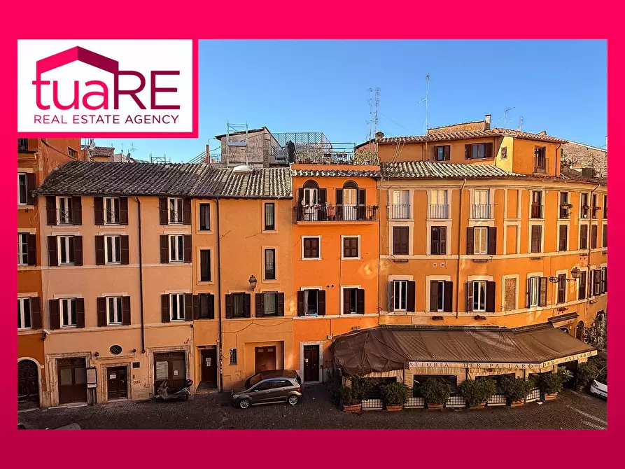 appartamento in vendita a Roma in zona Parione/Sant'Eustachio