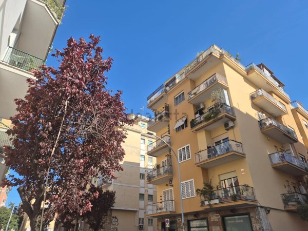 appartamento in vendita a Roma in zona Gianicolense