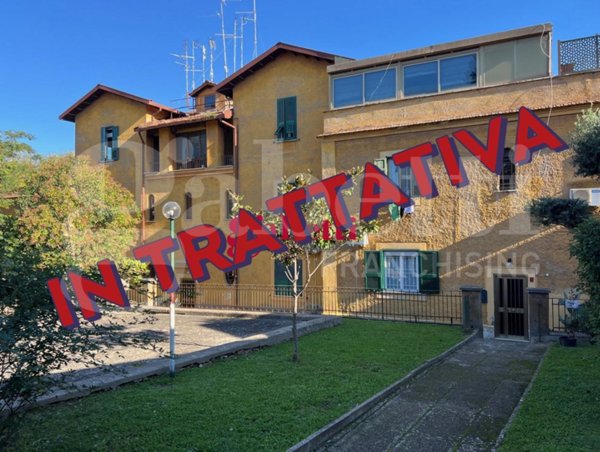 appartamento in vendita a Roma in zona Ostiense