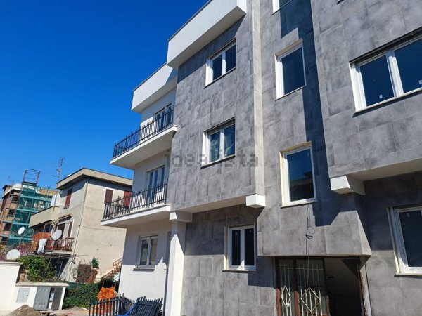 appartamento in vendita a Roma in zona Torre Angela