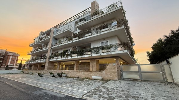 appartamento in vendita a Roma in zona Mezzocammino