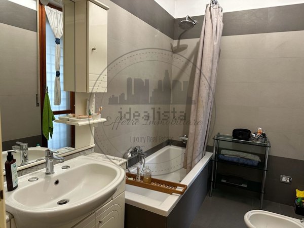 appartamento in vendita a Roma in zona EUR