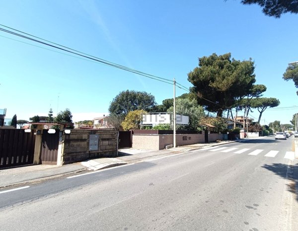 appartamento in vendita a Roma in zona Acilia
