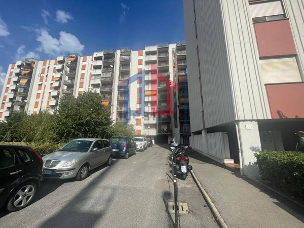 appartamento in vendita a Roma in zona Spinaceto