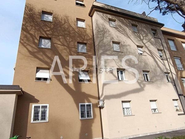 appartamento in vendita a Roma in zona Ostia