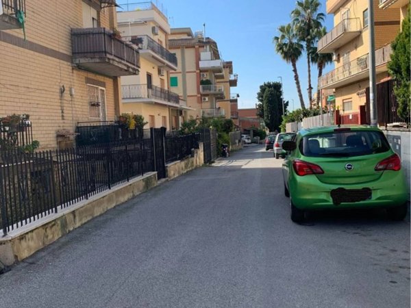 appartamento in vendita a Roma in zona Massimina/Casal Lumbroso