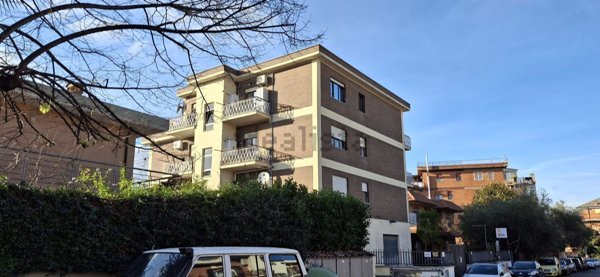 appartamento in vendita a Roma in zona Finocchio