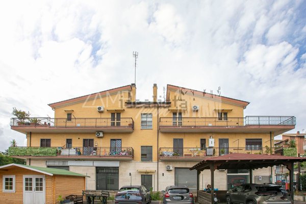 appartamento in vendita a Roma in zona Primavalle