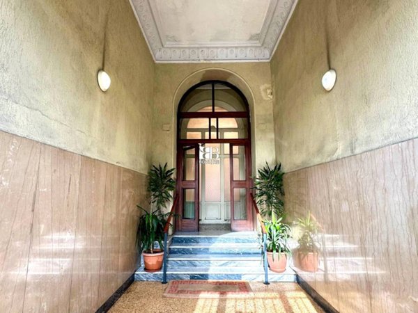 negozio in vendita a Roma in zona Esquilino