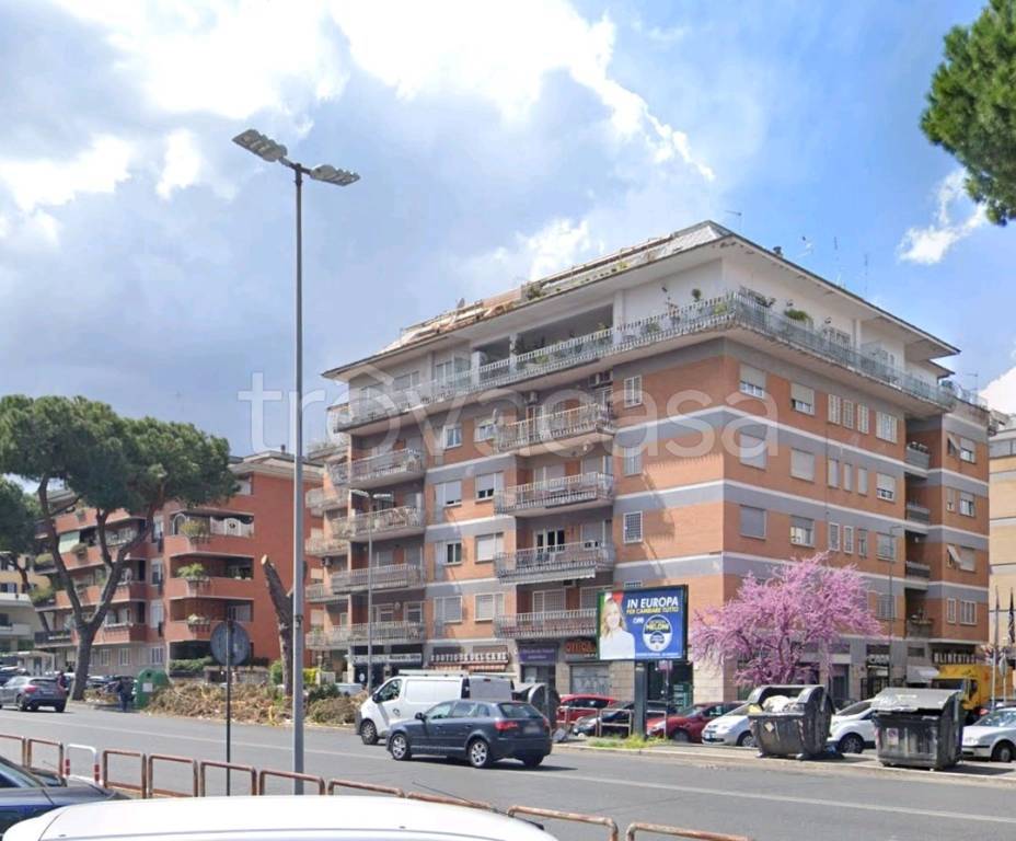 appartamento in vendita a Roma in zona Della Vittoria