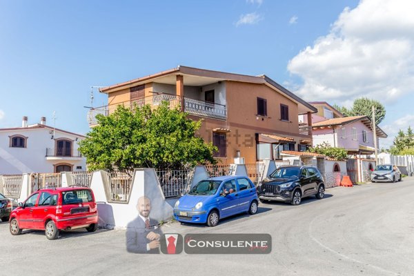 appartamento in vendita a Roma in zona Tor Bella Monaca