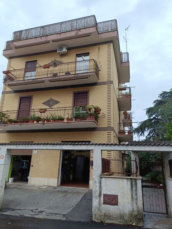 appartamento in vendita a Roma in zona Castel Giubileo