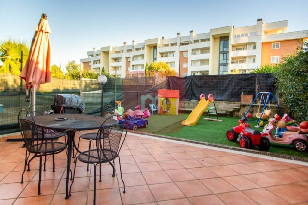 casa indipendente in vendita a Roma in zona Lunghezza